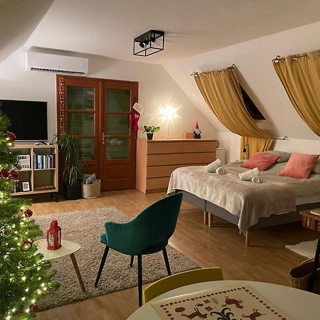 Panorama Wine & Chill Apartment Heviz Exterior photo